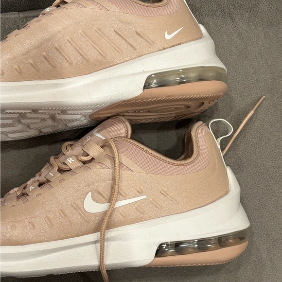 Nike Max Air Women’s Sneakers in Blush - Picture 7 of 7
